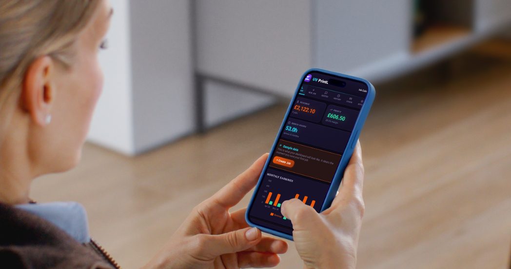 PrintCost Pro dashboard open on a phone